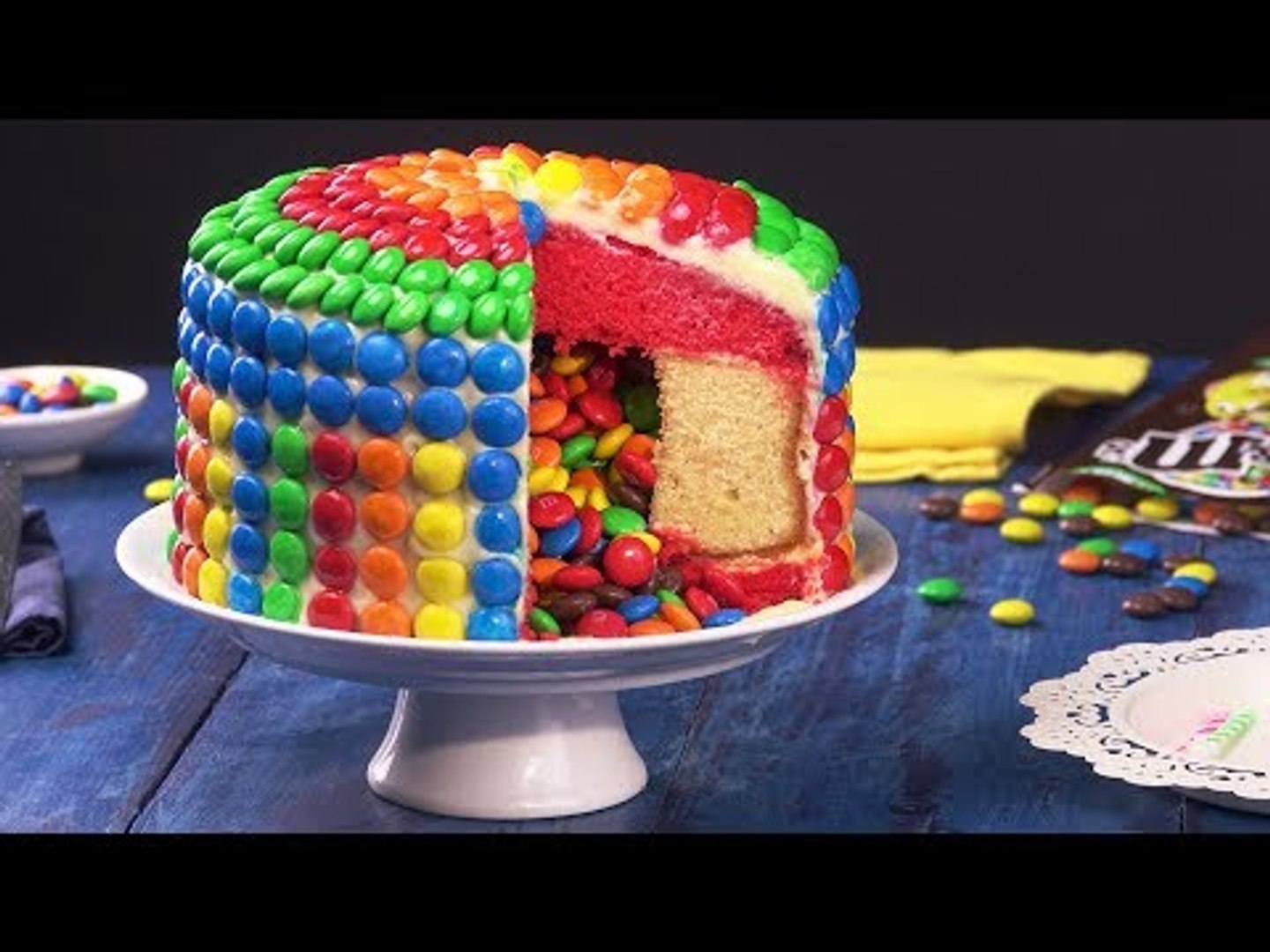 Gateau Surprise Aux M M S Une Recette Parfaite Pour Les Anniversaires Video Dailymotion