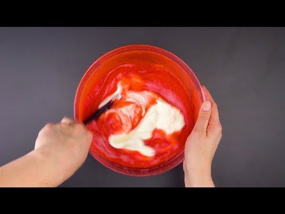 Dôme fraisé : dessert 100 % fruité pour les grandes occasions.
