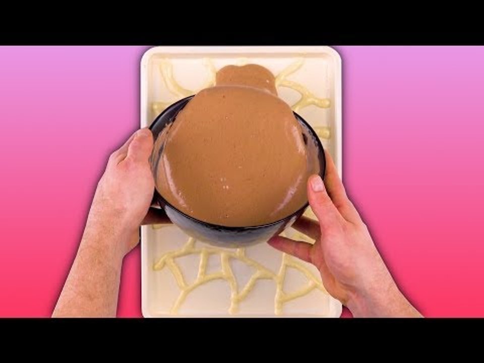 Dessinez des motifs sur la pâte. En sortant du four, le résultat est sauvage !
