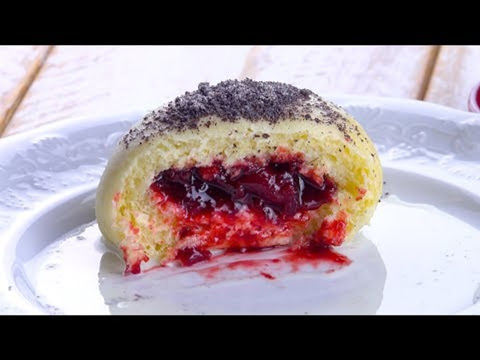 Bolinho recheado de ameixa: um doce clássico