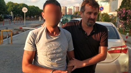 Uyuşturucudan ölen arkadaşının cenazesinde pankart taşıyan kişi, uyuşturucuyla yakalandı