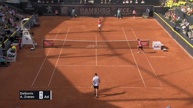 Zverev battles to Hamburg last eight