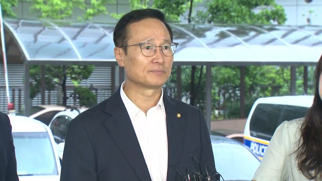 [현장영상] 홍영표 의원 출석 국민께 송구...한국당 조사 응해야 / YTN
