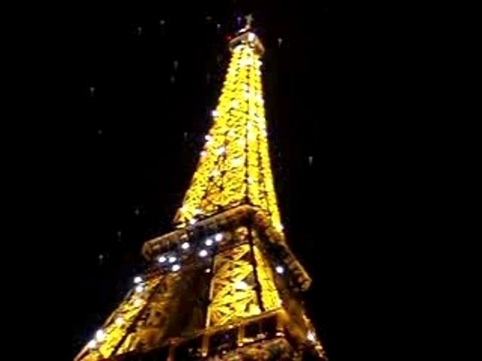 Tour Eiffel scintillante