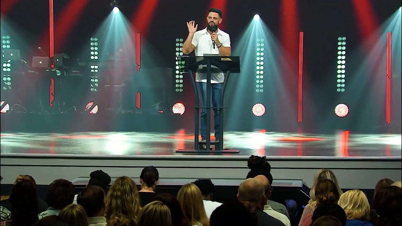 God will lead you from one season into the next I Pastor Steven Furtick