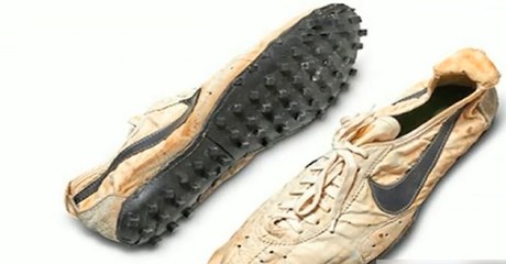 47 വര്‍ഷം പഴക്കമുള്ള ഷൂവിന്റെ വില കേട്ടാല്‍ നിങ്ങള്‍ ഞെട്ടും