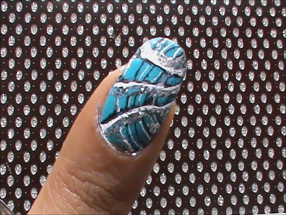 Cool Blue _  A Glitter Nail Art Tutorial!