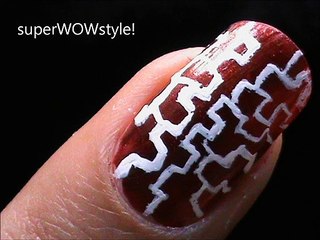 Lost In The Maze __  Nail art beginners !