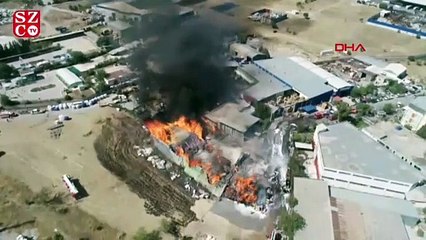 İzmir’de palet deposunda yangın