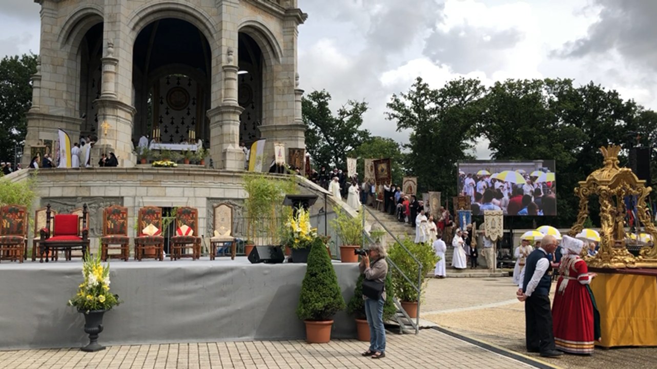 Grand pardon de Sainte-Anne-d’Auray : la messe pontificale