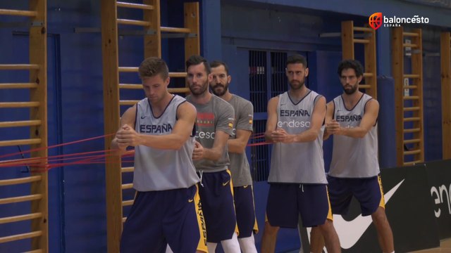 Primer entrenamiento de la selección de baloncesto