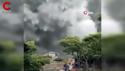 Endonezya’da volkan patladı