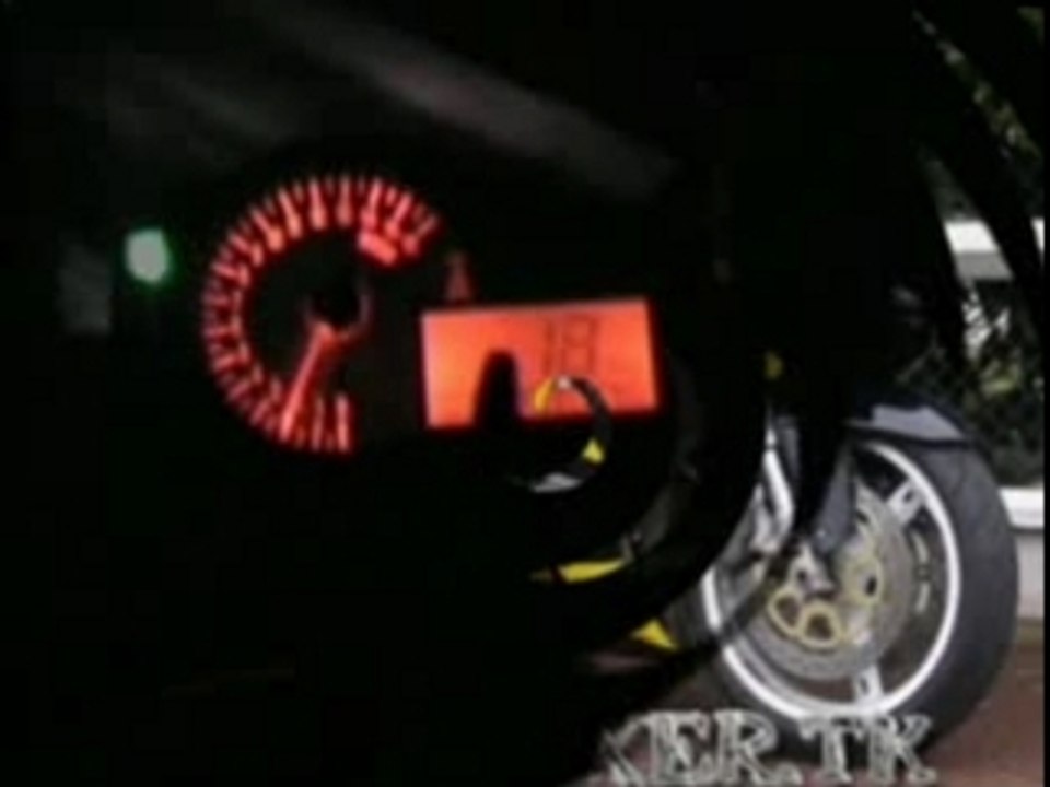 Moto Stunt Gsxr-750 A 321 Kmh