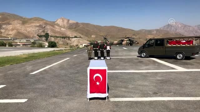 Şehit Piyade Er Yıldız için Hakkari Dağ ve Komando Tugayı'nda tören düzenlendi