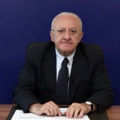 De Luca - Ministro Salvini, detto il fuggitivo perché scappi dal Parlamento (26.07.19)