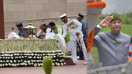 कारगिल विजय दिवस पर राष्ट्रपति, रक्षा मंत्री ने शूरवीरों को किया नमन