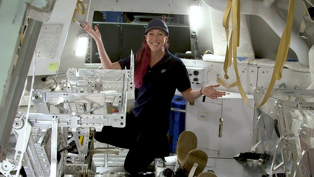 Meet Heather Paul, NASA Engineer Working on Orion Capsule for 2024 Mission to Moon