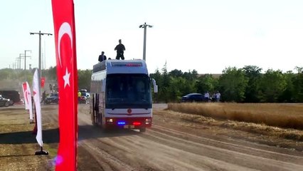 Cumhurbaşkanı Erdoğan, TİGEM 69. Geleneksel Hasat Bayramı'na katıldı (1)