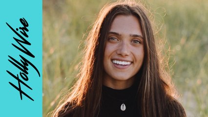 Hannah Meloche Talks About Her Missing Tooth & Jewelry Line "Starlite Village"!!