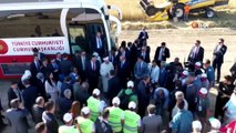 Cumhurbaşkanı Erdoğan, Yerli Üretim Elektrikli Traktörü Kullandı