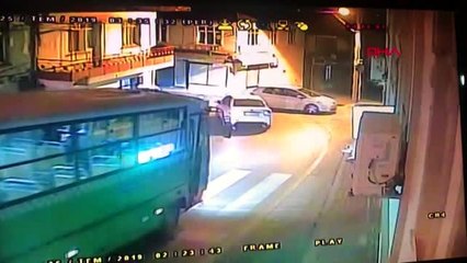 KOCAELİ Kahvehane önünde oturan eski ortağını vurdu