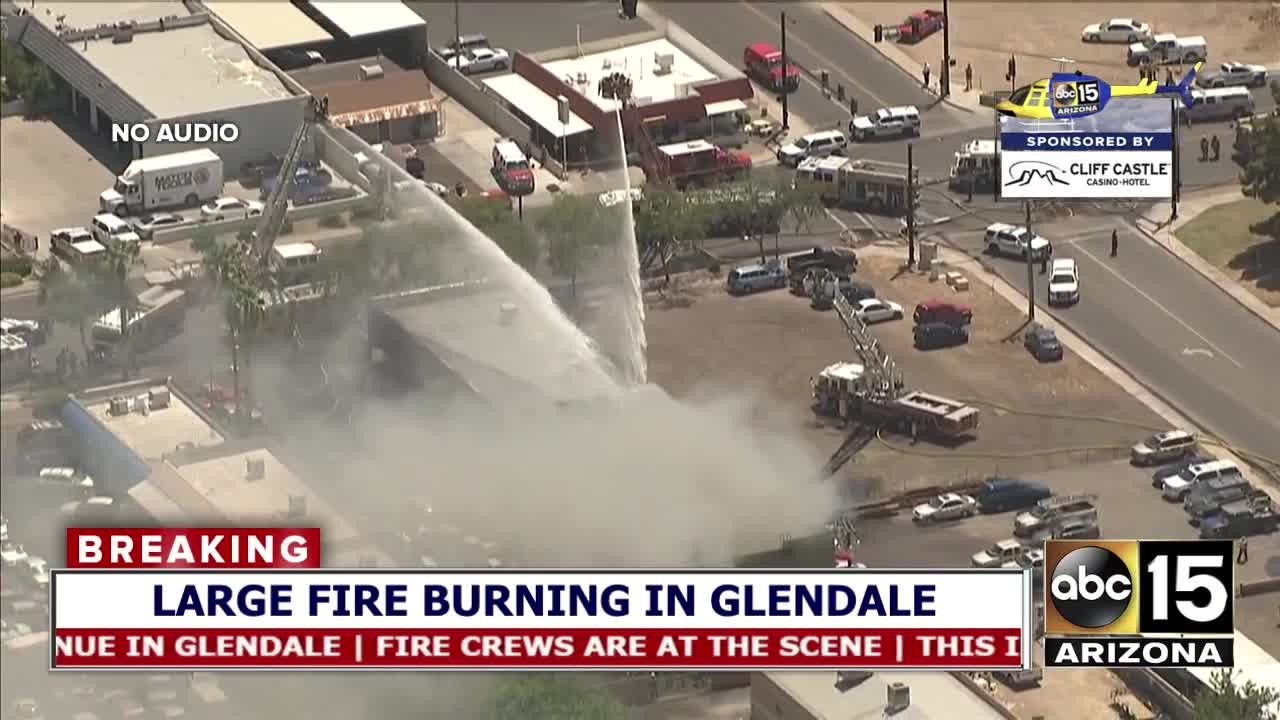 RAW VIDEO: Fire burns at Glendale auto repair shop