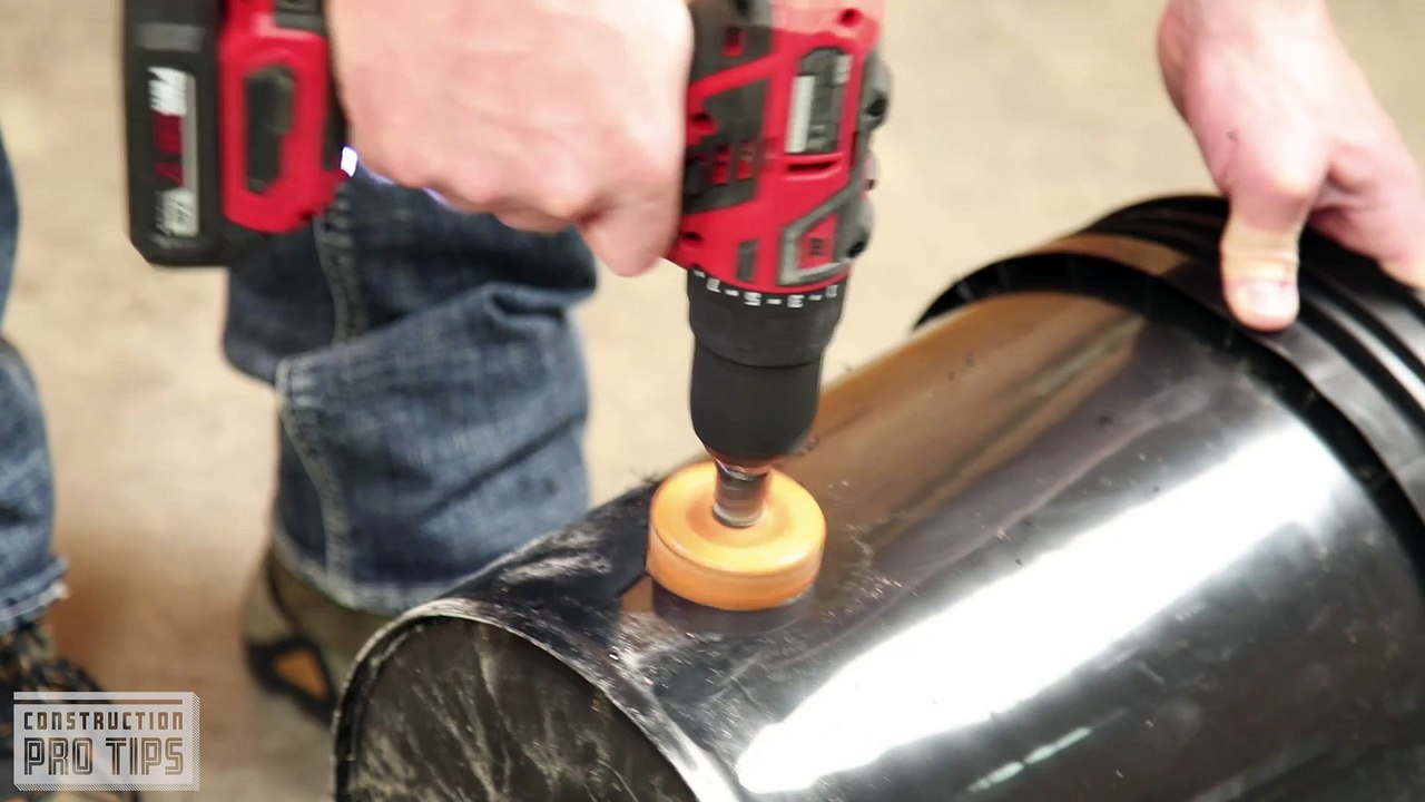 Pro Tip: Control Dust While Cutting Tile