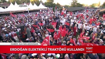 Cumhurbaşkanı Erdoğan Elektrikli Traktörü Kullandı