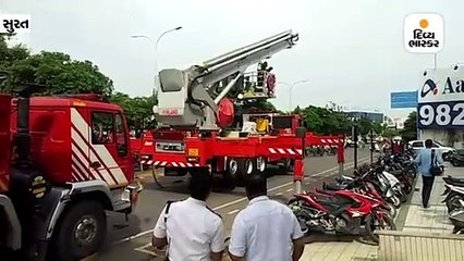 અડાજણમાં હાઈડ્રોલિક ક્રેનનું ફાયરબ્રિગેડ દ્વારા મોકડ્રિલ કરાયું