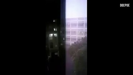 TORMENTA ELÉCTRICA CAUSA FUROR EN HABITANTES DE CHENNAI, INDIA