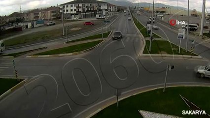 Sakarya'daki kazalar kameraya yansıdı