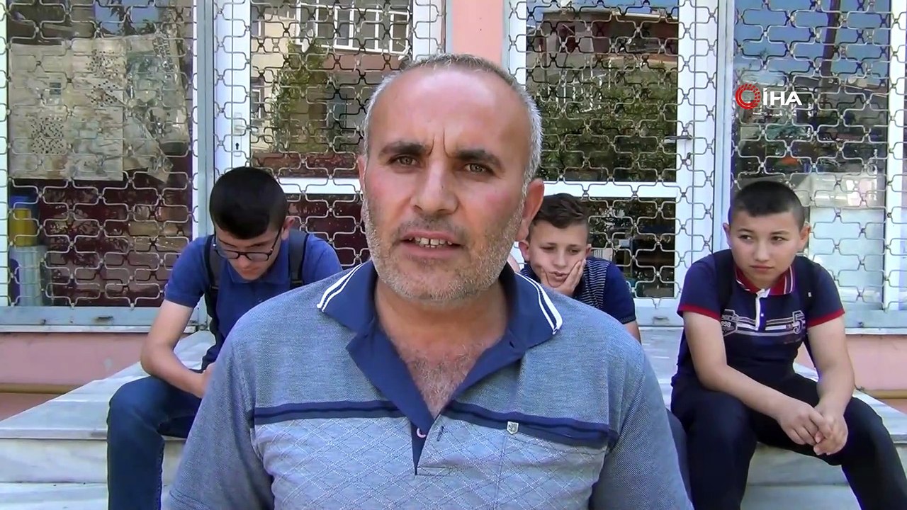 Kuran kursuna giden çocukları gasp eden şüpheli kamerada