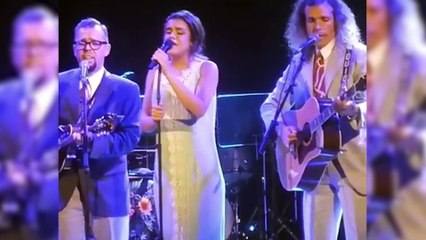 Amaia Romero emociona a sus fans cantando junto a Los Hermanos Cubero