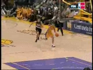 Kobe Bryant 360 dunk vs Blazers - 14-04-2006