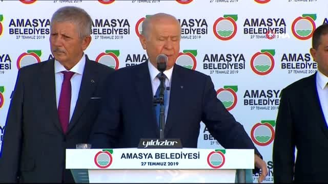 MHP Lideri Bahçeli: Suriye'nin kuzeyinde acilen derinliği 30 km'yi bulan bir güvenli bölge...