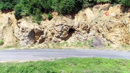 Heyelan sonrası ortaya çıkan mağara havadan görüntülendi
