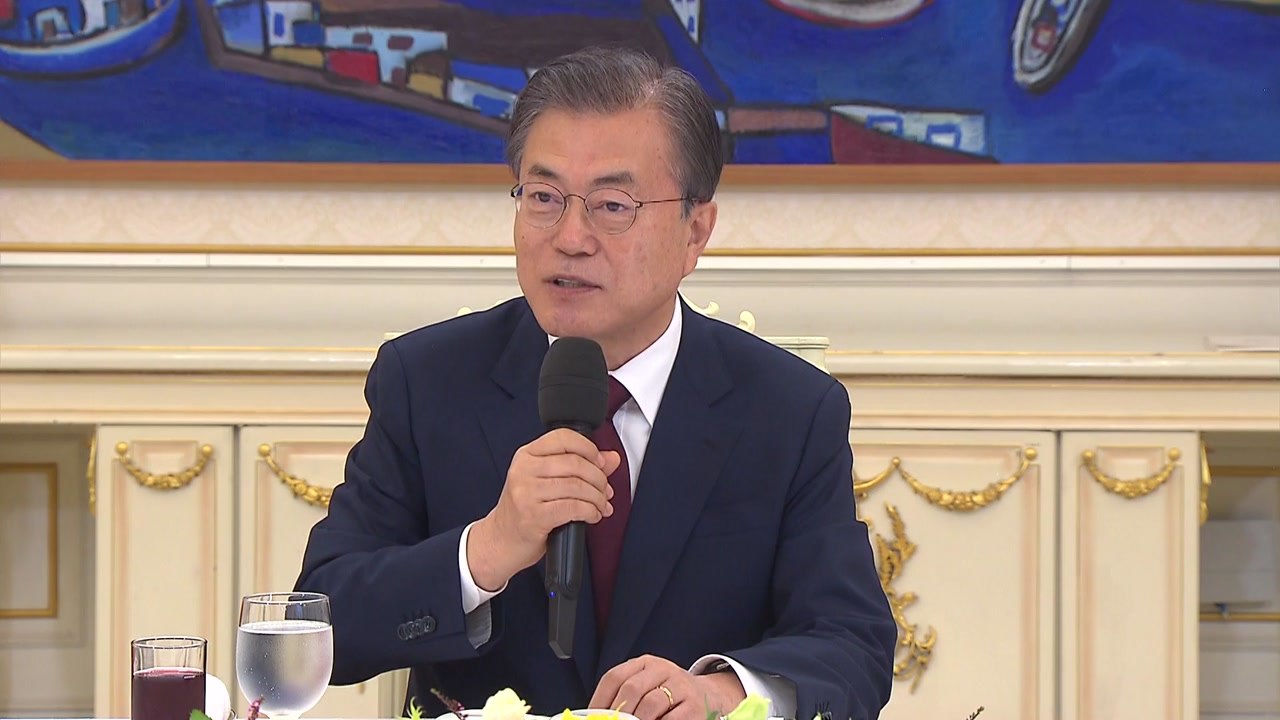 여름 휴가 앞둔 문 대통령...산적한 현안에 '고심' / YTN