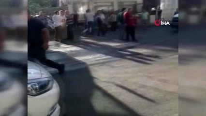 Çarptığı sürücüyü altına alarak sürükledi, sonra da aracını bırakıp kaçtı: 1 ağır yaralı