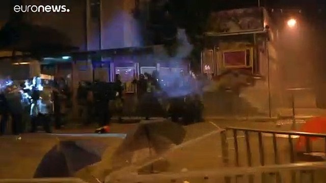 Συγκρούσεις αστυνομίας - αντικυβερνητικών διαδηλωτών στο Χονγκ Κονγκ