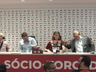 Flamengo - Fou rire général lors de la présentation de Filipe Luis