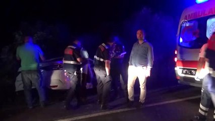 Bursa'da otomobille hafif ticari araç çarpıştı: 1 ölü, 2 yaralı