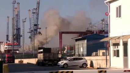 Ambarlı Limanında bir gemi alev aldı