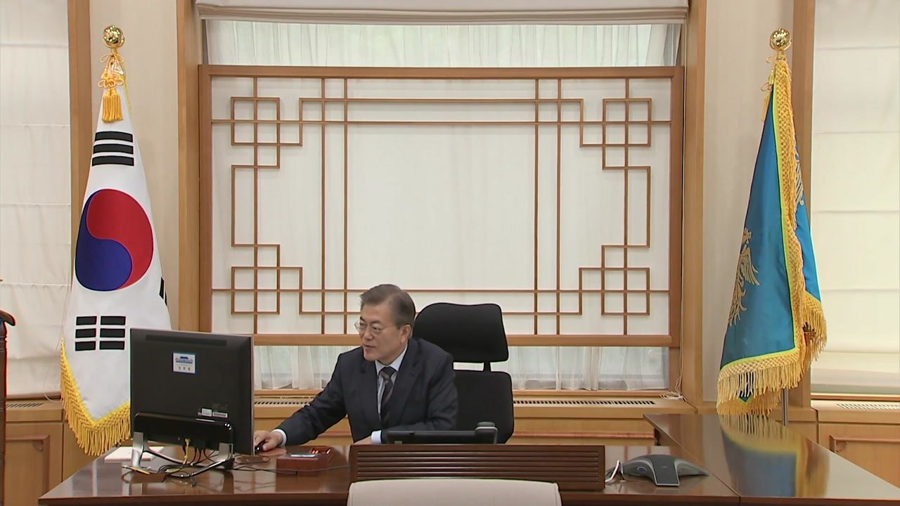 문 대통령, 이번 주 여름 휴가 취소...日 화이트 리스트 결정 대비 / YTN
