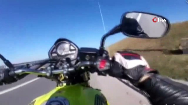 İstanbul’da motosikletli maganda “tek teker” üstünde yarışıp “makas” attı