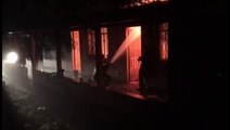 Casa é consumida por incêndio no São Cristóvão