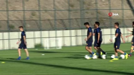Ayhan Atik: "Ligi ilk 10'un üzerinde bitirmek istiyoruz"