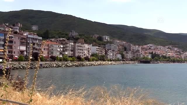 Yaz mevsiminde nüfusunun 25 katına hizmet ediyor