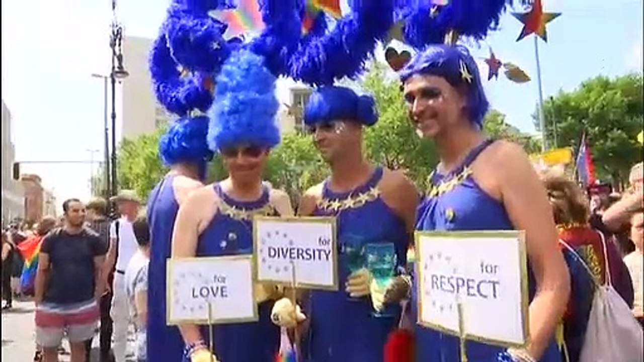 Eine Million feiern Christopher Street Day in Berlin