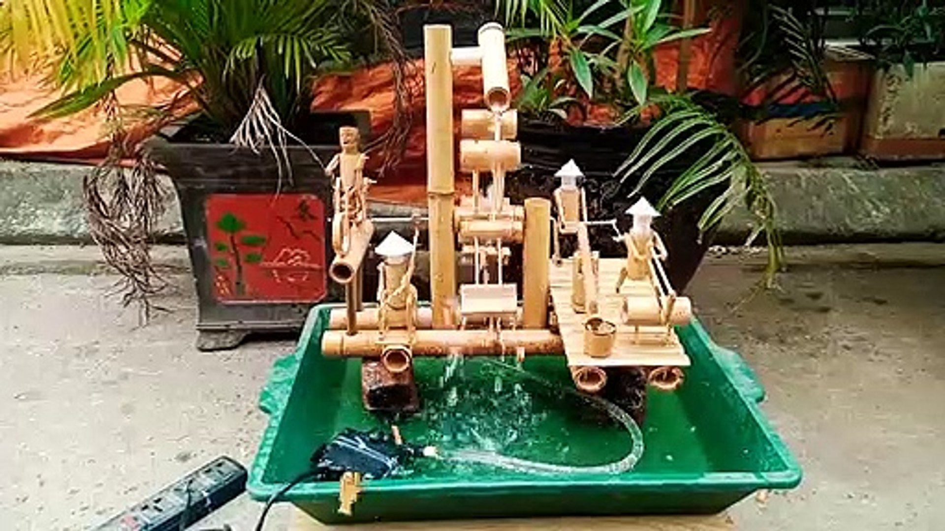 How to make a Water Wheel out of Popsicles Sticks