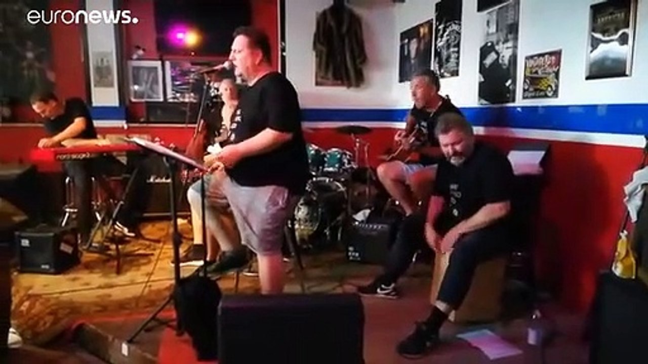 Augsburger Musiker brechen 35h-Weltrekord in Non-Stop-Livemusik